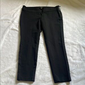 ANN TAYLOR FANTORY petite black stretch side zipper ankle pants.